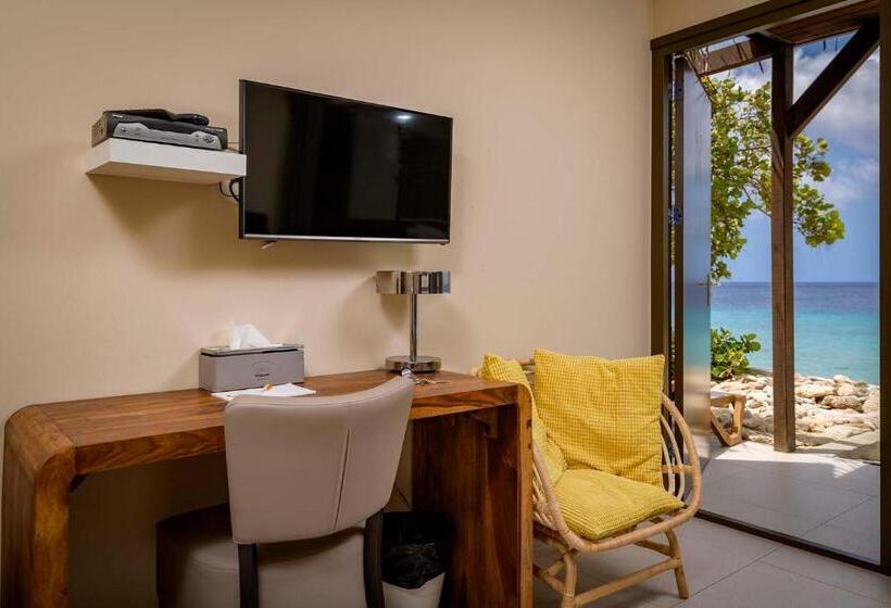 اتاق لوکس با بالکن و چشمانداز دریا, Boutique Hotel Bougainvillea