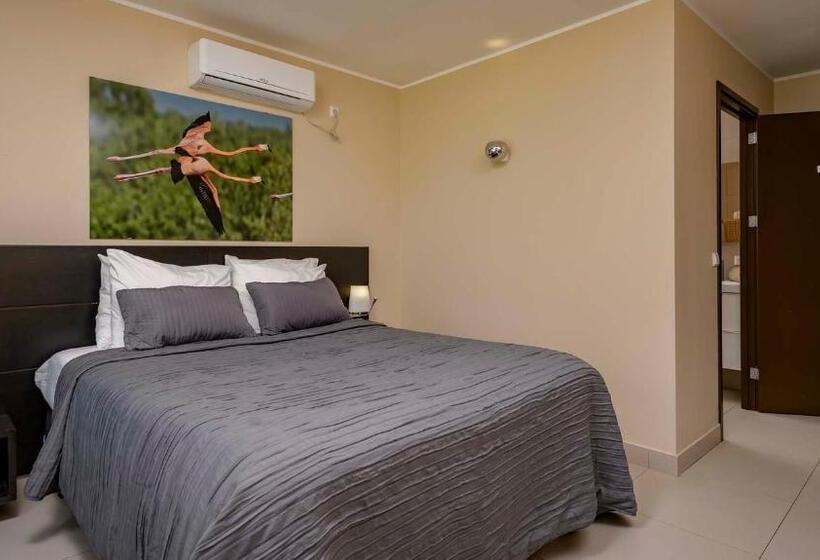 اتاق لوکس با بالکن و چشمانداز دریا, Boutique Hotel Bougainvillea