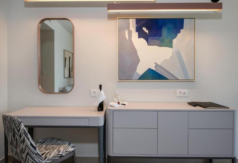 Полулюкс Боковой Вид на Море, Amira Luxury Resort & Spa Adults Only