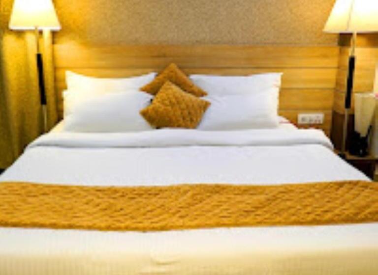 Standard Room, Goroomgo Galaxy Mathura