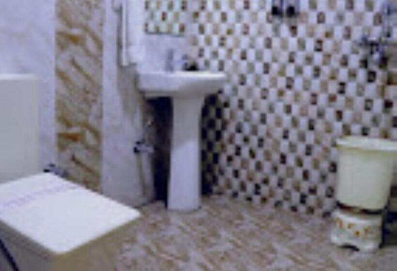 Standard Room, Goroomgo Galaxy Mathura