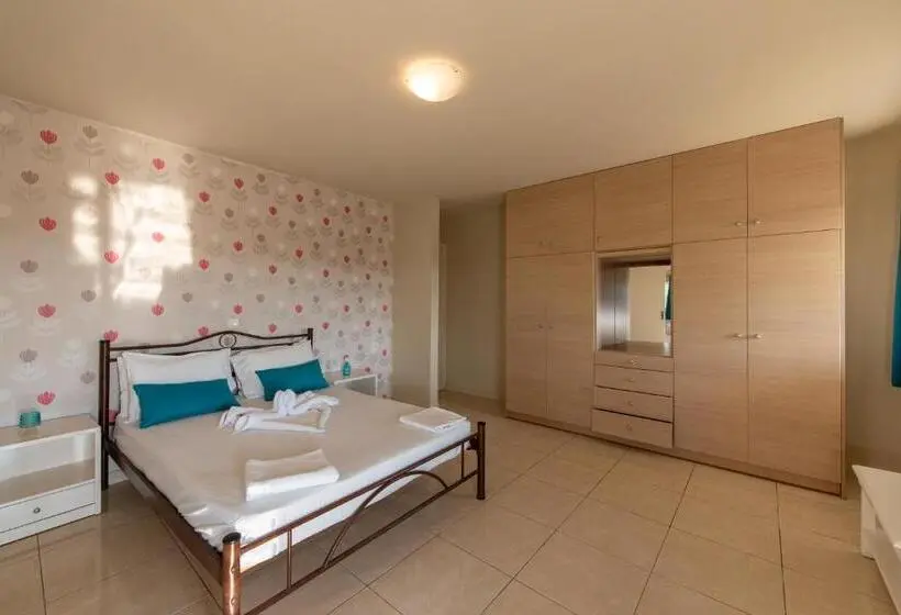 آپارتمان 1 خوابه, The Senses Tsilivi by Zante Plaza