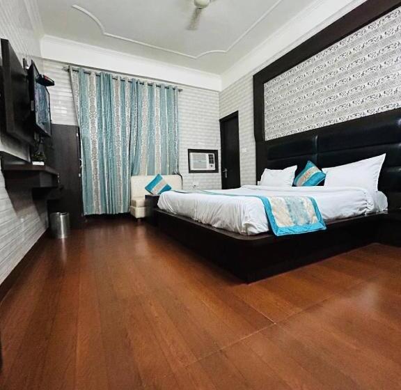 Standardrum, The Etiler Hotel , Katra