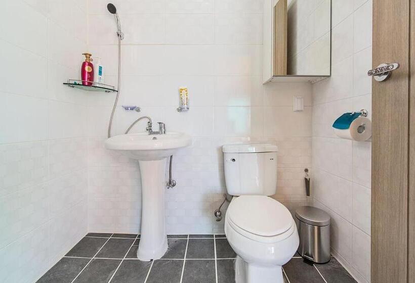 Chambre Familiale, Muchangpo Chamjoeun Pension