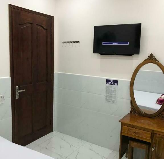 Chambre Standard, Hoang Anh