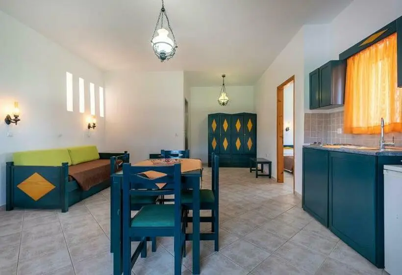 Standard Neljän Hengen Huone, Cirillo Family Hotel Christinas Studios