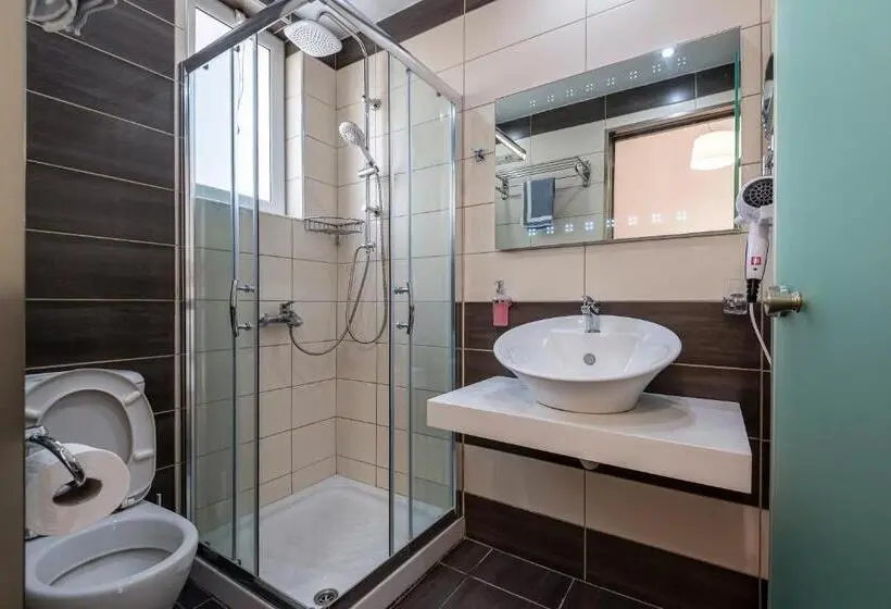 Deluxe Neljän Hengen Huone, Cirillo Family Hotel Christinas Studios