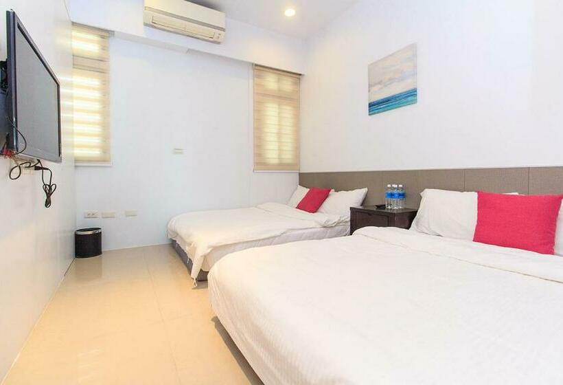 اتاق استاندارد چهار تخته, Silimu Hostel