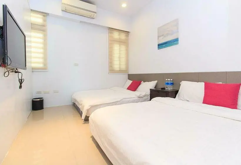 اتاق استاندارد چهار تخته, Silimu Hostel