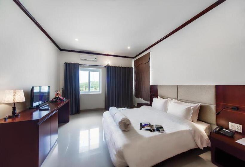 سوییت جونیور, Ban Thach Riverside Hotel & Resort