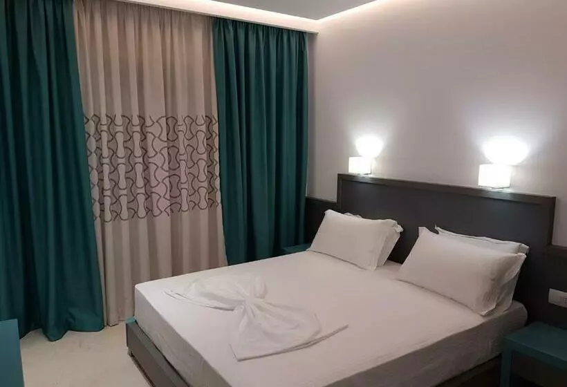 Chambre Supérieure, Delfini