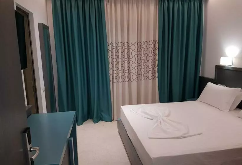 Chambre Supérieure, Delfini
