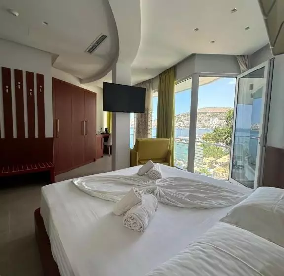 Chambre Deluxe Vue Mer, Delfini