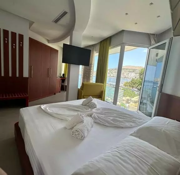 Chambre Deluxe Vue Mer, Delfini