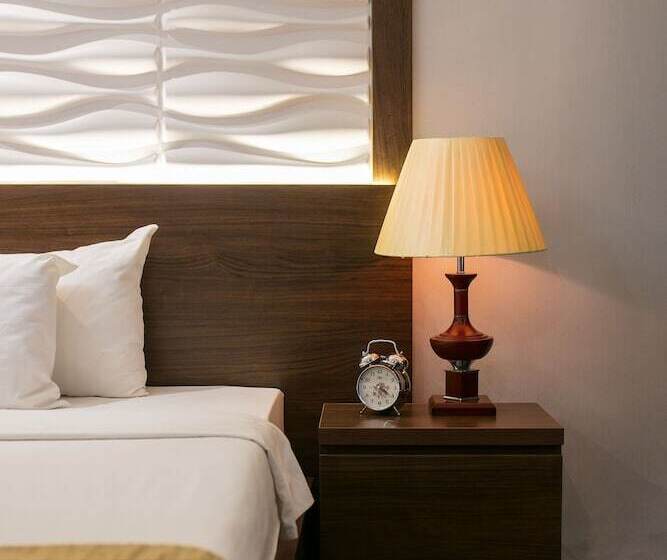 اتاق لوکس, Hanoi Diamond King Hotel & Travel