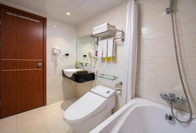 سوییت خانوادگی, Hanoi Diamond King Hotel & Travel