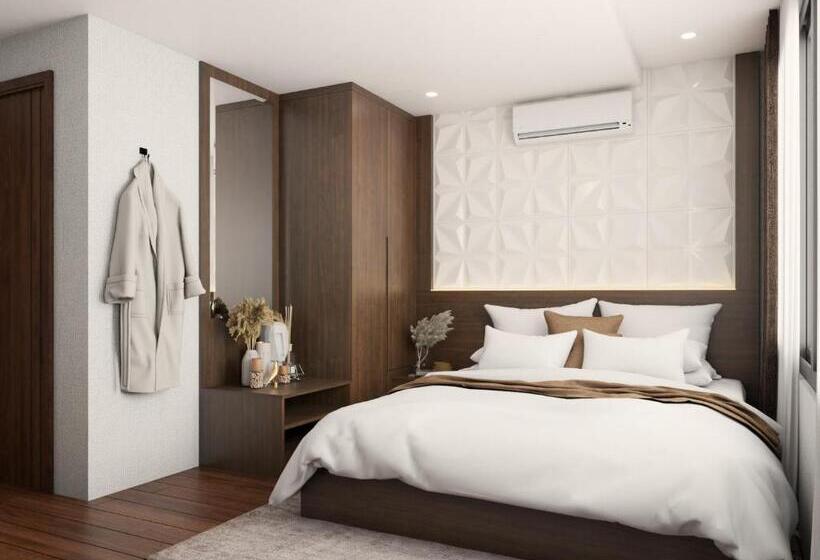 سوییت جونیور, Hanoi Diamond King Hotel & Travel