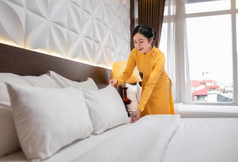 سوییت خانوادگی, Hanoi Diamond King Hotel & Travel