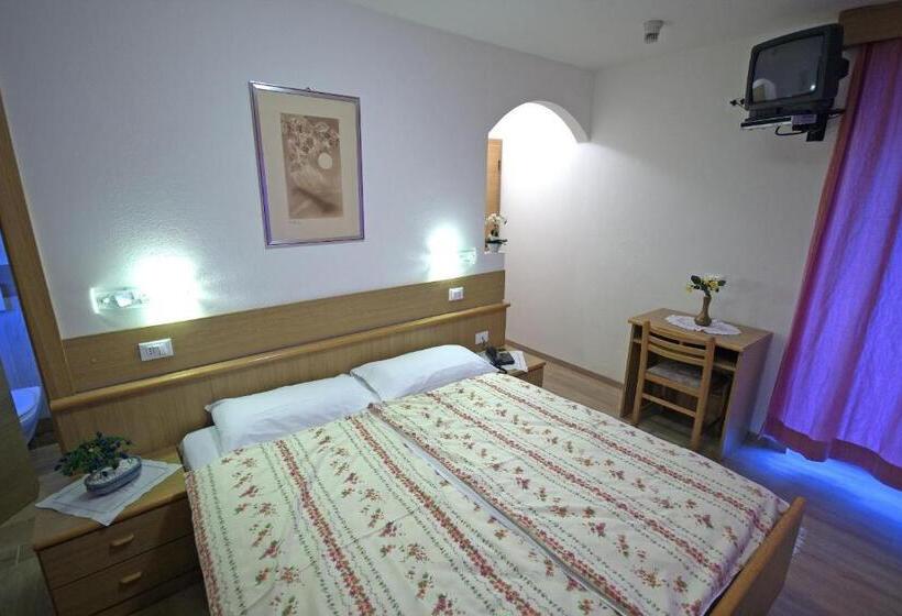 חדר סטנדרט, La Molinella