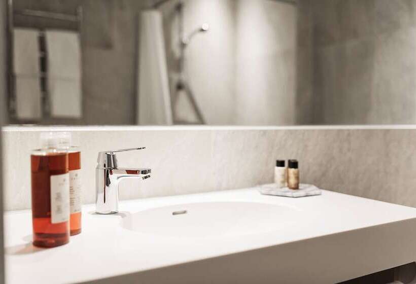 Полулюкс, Rc Hotel Sport S & Business