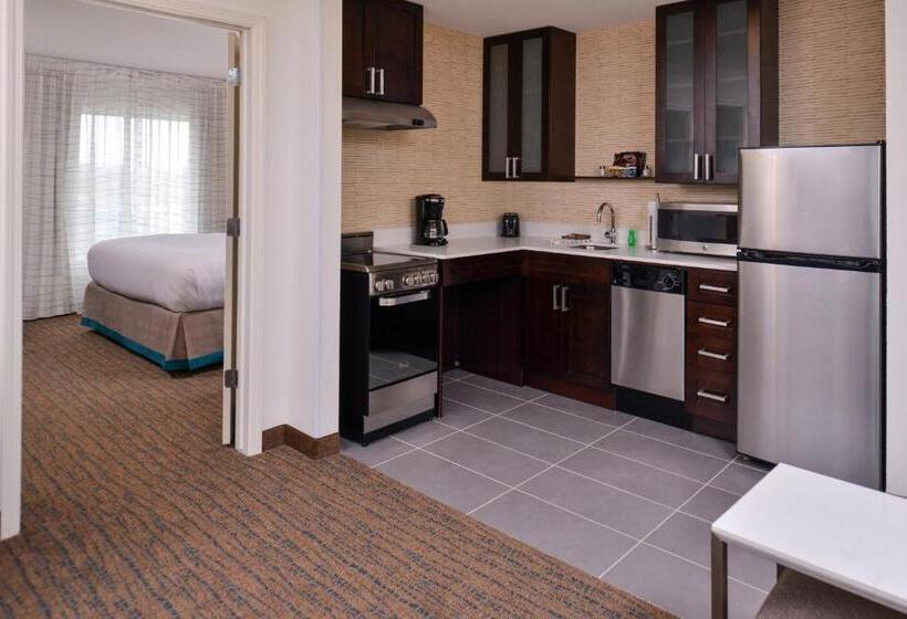 جناح, Residence Inn By Marriott Cedar Rapids South