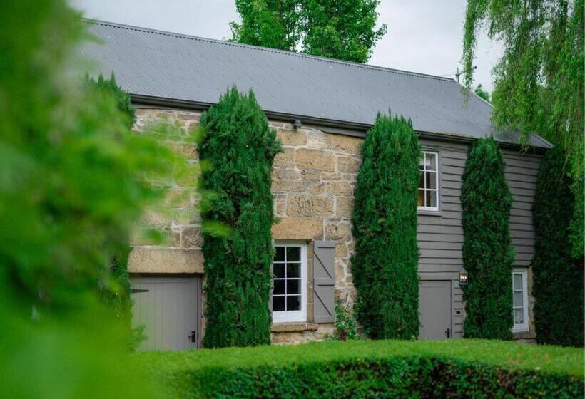 Номер Deluxe, The Red Feather Inn