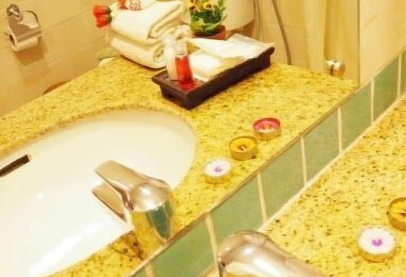 חדר דלוקס, Your Place Inn