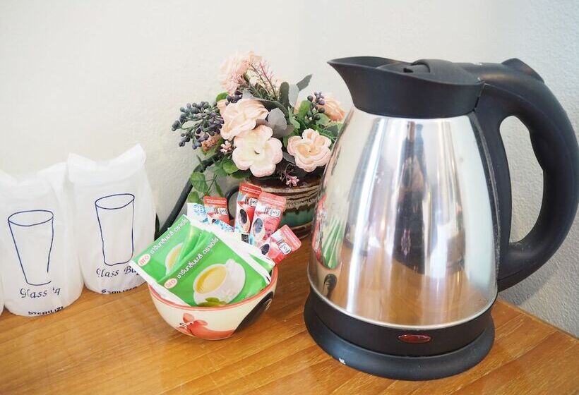 חדר דלוקס, Your Place Inn