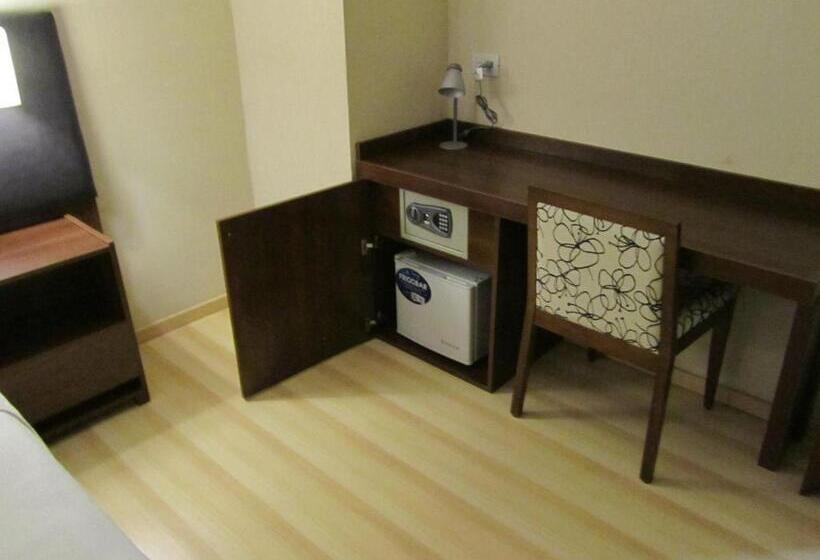 Полулюкс, Le Parc Hotel & Suite