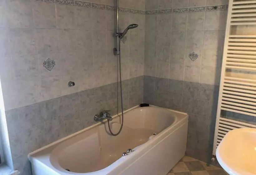 ３ベッドルームアパートメント, Villa Scati Bed And Breakfast