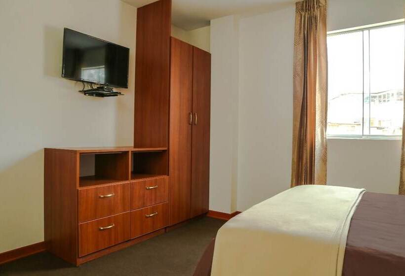 Номер Стандарт, Real Marquez