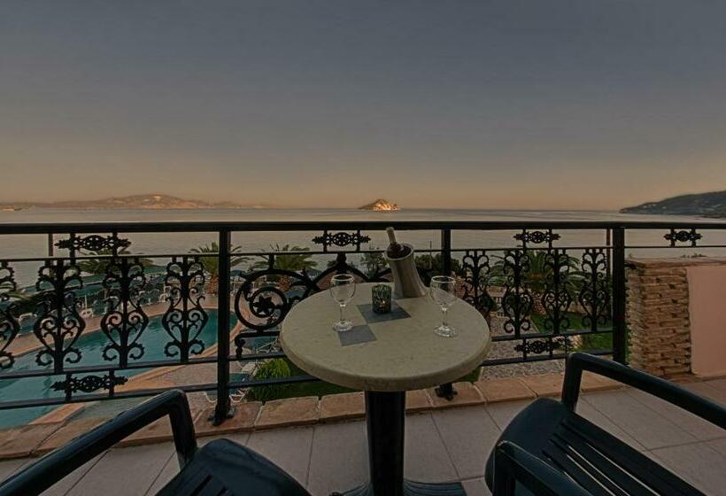 استودیوی استاندارد با چشمانداز دریا, Harmony