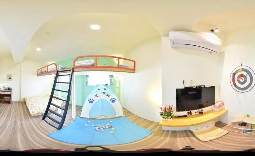 سوییت خانوادگی, Beauty Chen S House