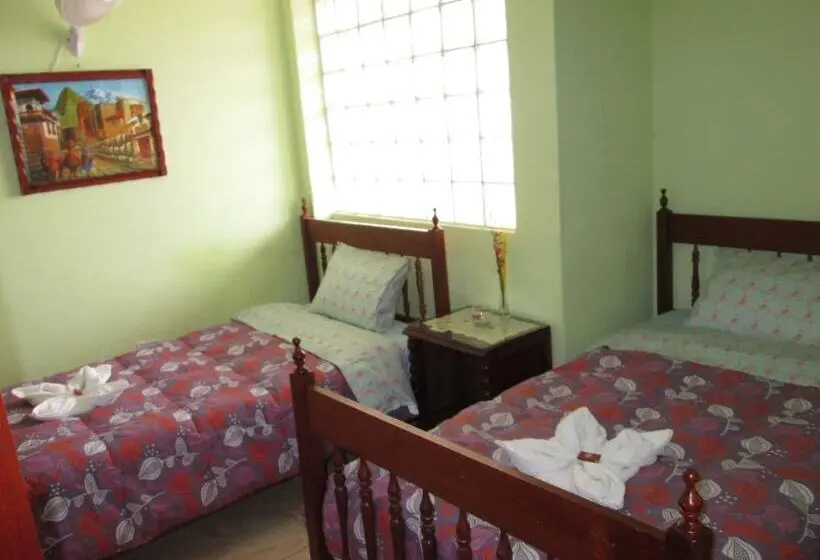 اتاق استاندارد, Hostal Lukanas