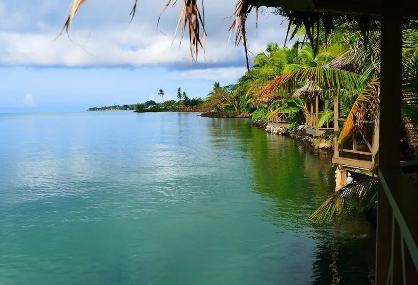 Superior bungalow with sea view, Le Vasa Resort