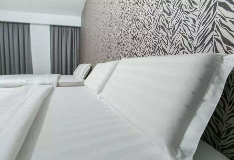 ファミリールーム, 1 Hotel Mahkota Cheras