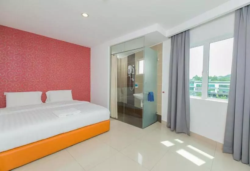 キングサイズベッドのデラックスルーム, 1 Hotel Mahkota Cheras