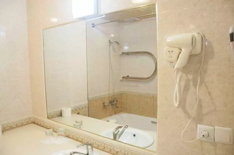 身障者適用スイートルーム, Best Western Plus Elmendorf