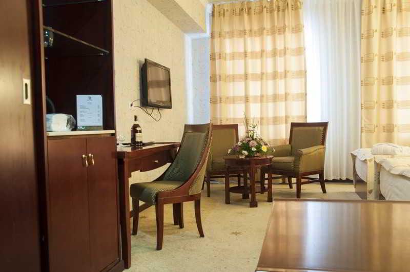 جناح لذوى الاحتياجات الخاصة, Best Western Plus Elmendorf