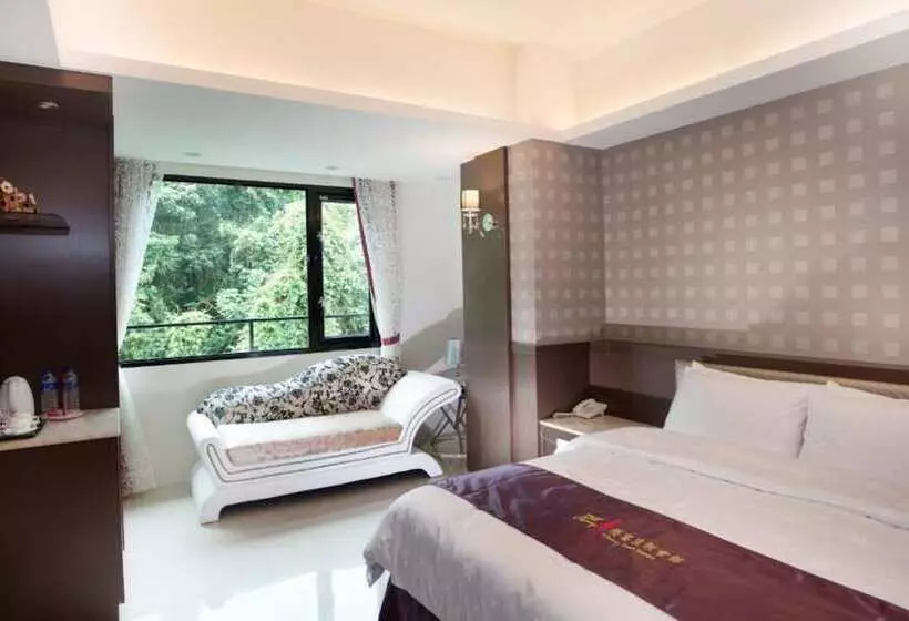اتاق استاندارد با چشم‌انداز کوهستان, Cherry Feast Resort