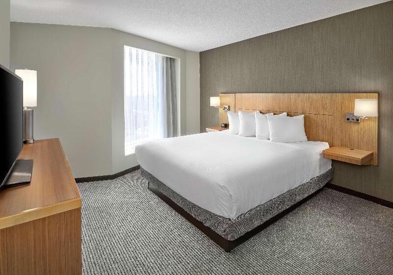 سوئیت با تخت بزرگ, Doubletree By Hilton Edmonton Downtown