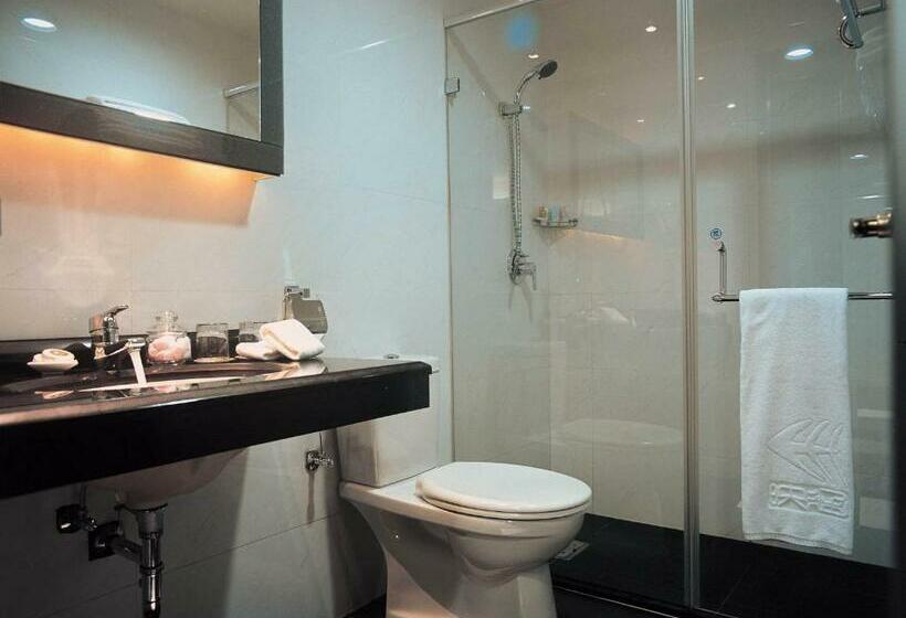 اتاق لوکس, Einhan Resort