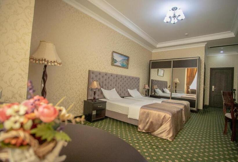 Habitació Estàndard, Gloria