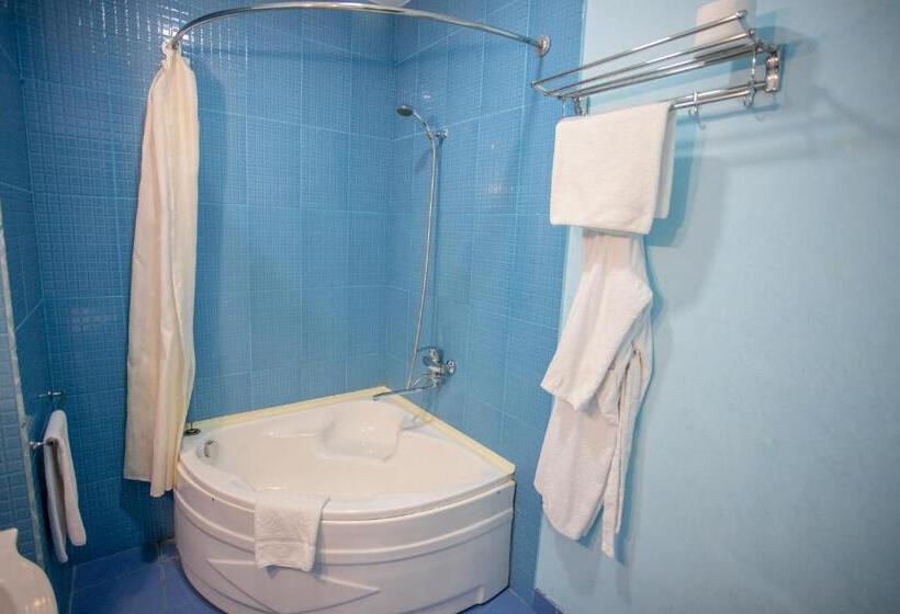 Habitació Estàndard, Gloria