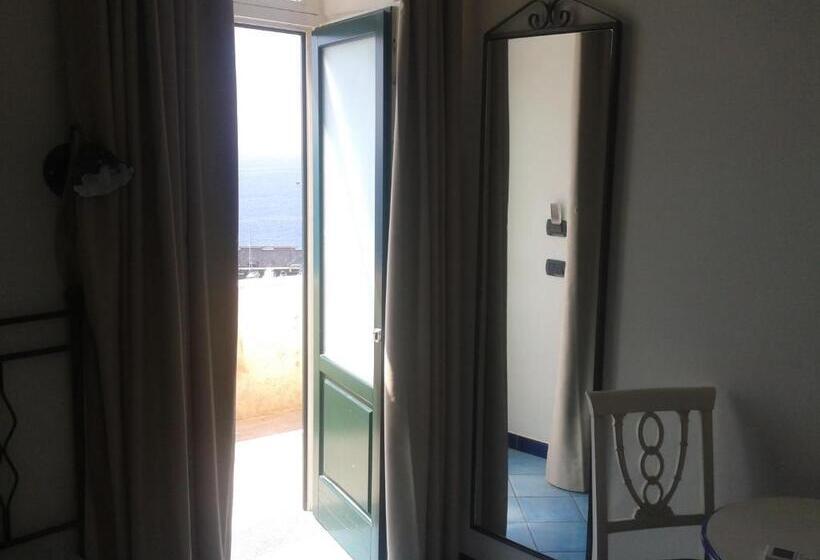 Номер Economy, B&b Il Porticciolo Di Amalfi