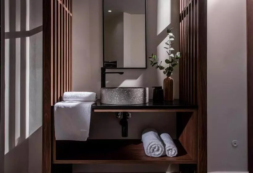 ジェットバス付きオーシャンビュースイート, Everest Apartments And Suites