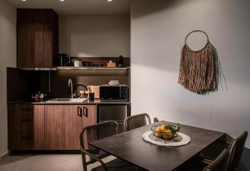 ジェットバス付きオーシャンビュースイート, Everest Apartments And Suites