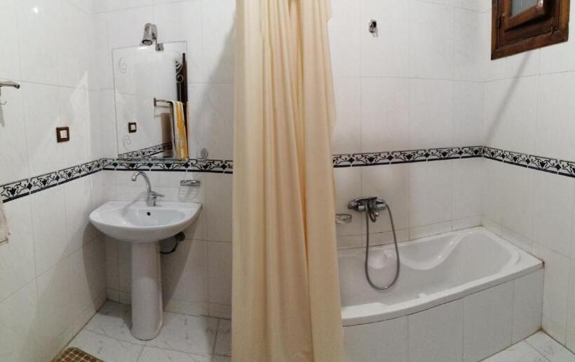 استودیوی استاندارد, Al Hambra