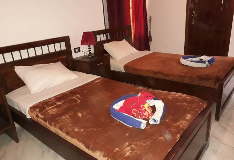 استودیوی استاندارد, Al Hambra