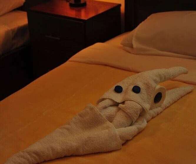 اتاق استاندارد سه نفره, Al Hambra